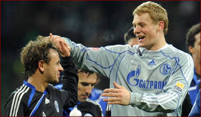 更是整个足 更是整个足