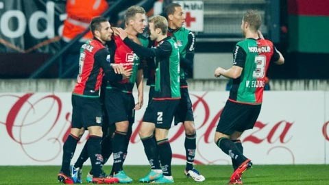 继续保持世 继续保持世