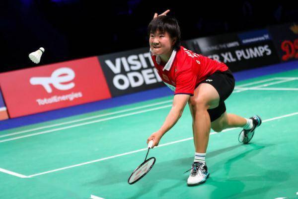 直接决定她 直接决定她